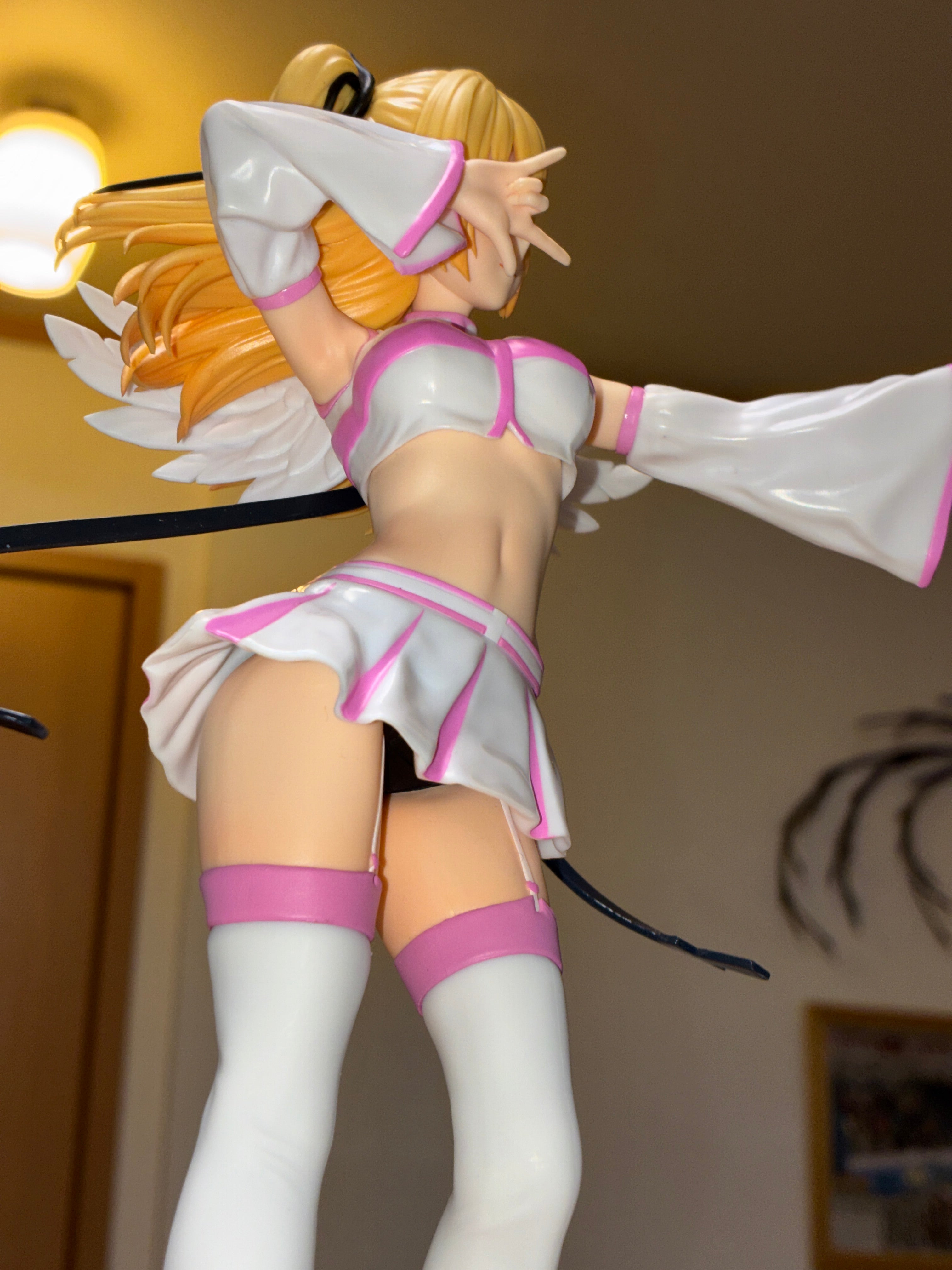 Action Figure Original Character: PINKY BUNNY | Edição de Luxo para Colecionadores (18+)