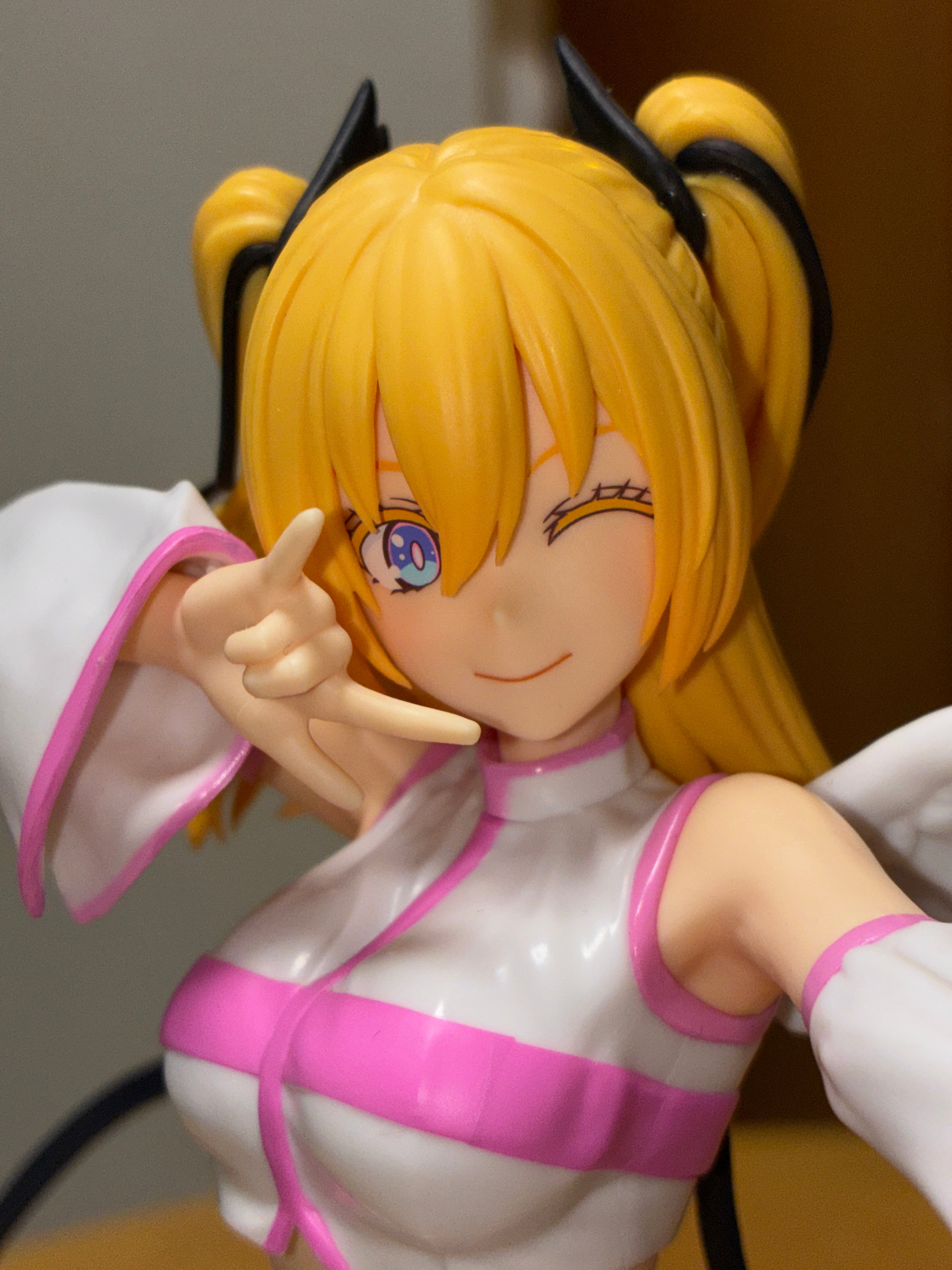 Action Figure Original Character: PINKY BUNNY | Edição de Luxo para Colecionadores (18+)