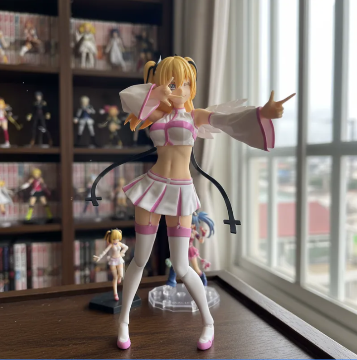 Action Figure Original Character: PINKY BUNNY | Edição de Luxo para Colecionadores (18+)