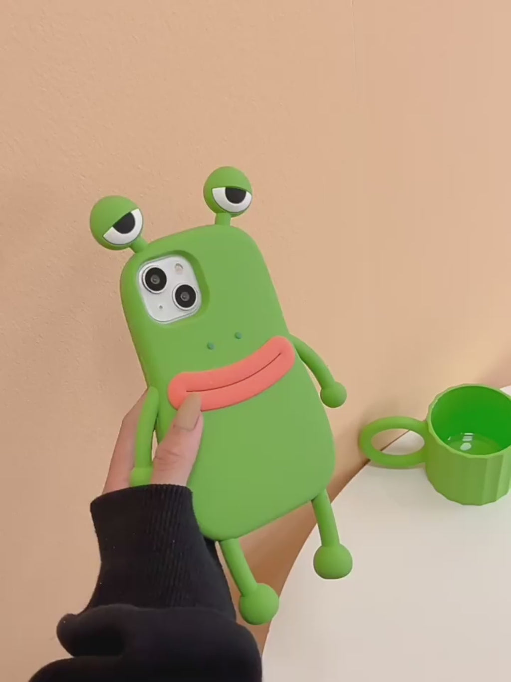 Capa protetora antichoque fofa de desenho animado